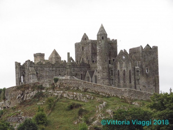 TOUR DELL'IRLANDA: Dublino, Kilkenny, Cashel, Cahir, Ring of Kerry, Cliff Of Moher, Connemara, Galway e Clomnacnoise Tour Estero