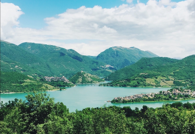 LAGO DEL TURANO, COLLE DI TORA e CASTEL DI TORA. 