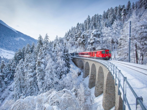 TRENINO DEL BERNINA - St. Moritz – Tirano – Grazzano Visconti – Verona Tour Italia